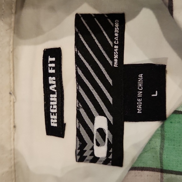 Oakley Green & Gray Squares Button-Up Shirt - Picture 7 of 9